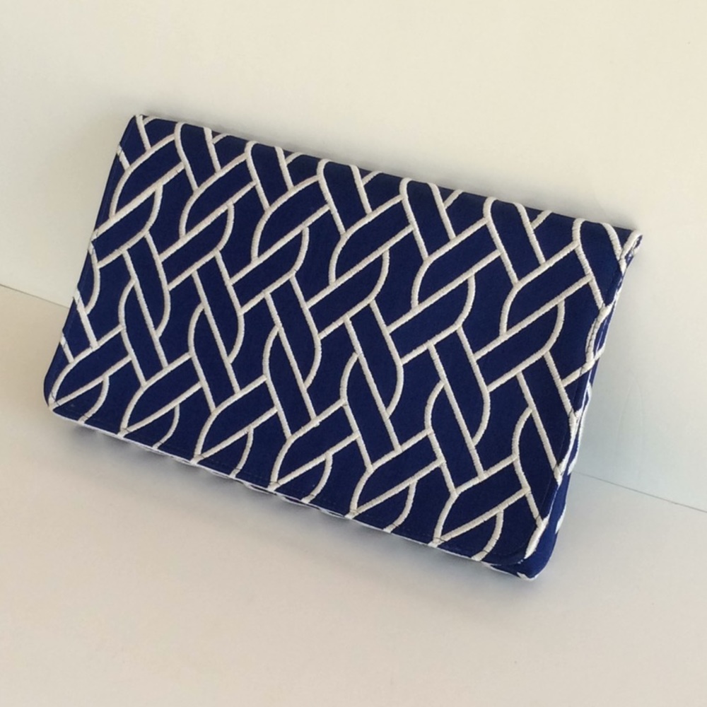 Shiraleah Blue & White Nautical Rope Clutc…